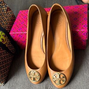 Tory Burch Tan Leather Flats with Logo Medallion